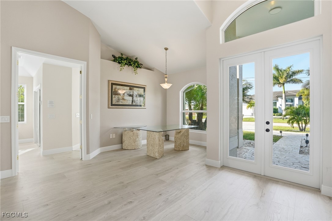 5267 Stratford CT