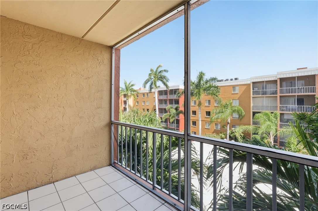 2366 E Mall DR 403