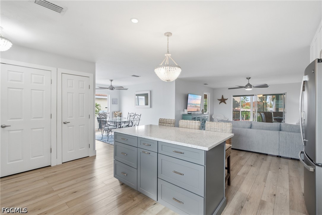 5112 Coronado PKWY 12
