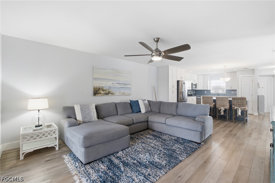 5112 Coronado PKWY 12