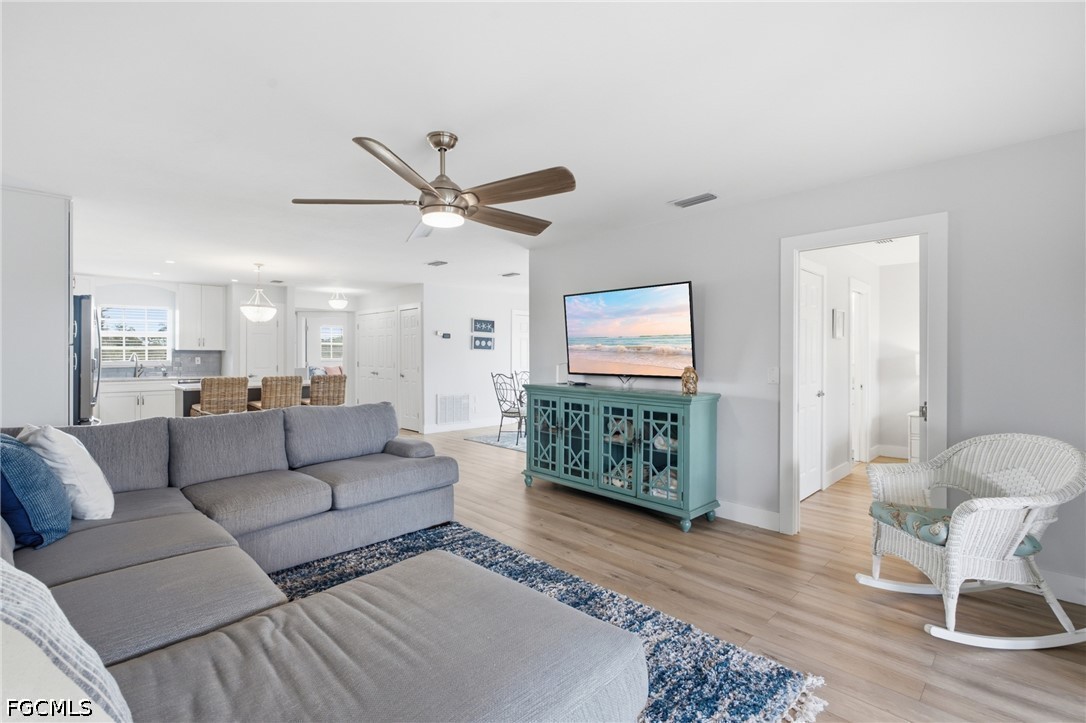 5112 Coronado PKWY 12