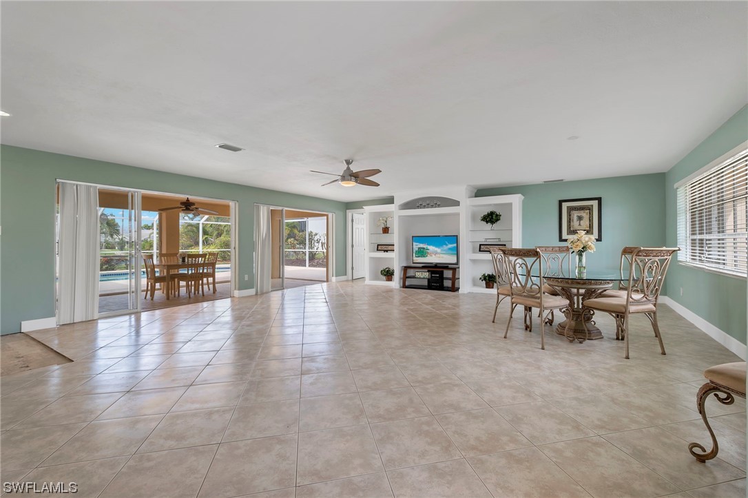 913 Dolphin DR S
