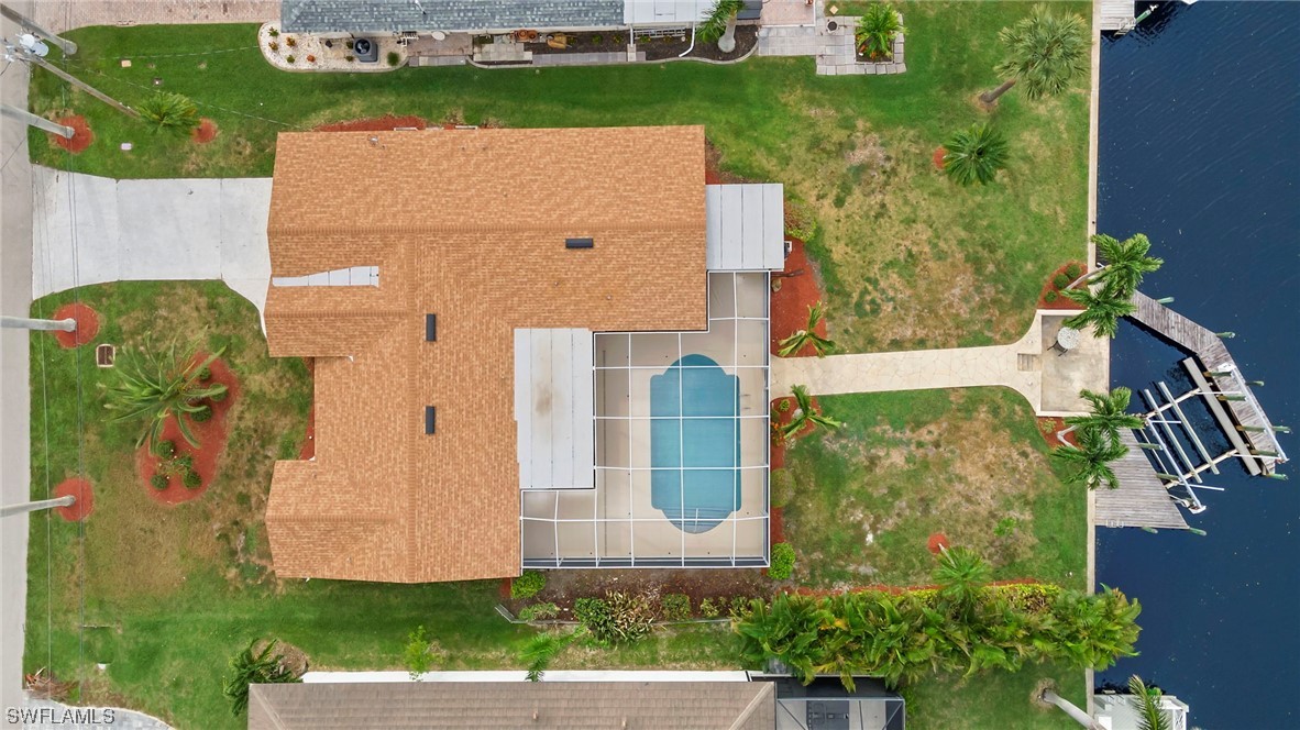 913 Dolphin DR S