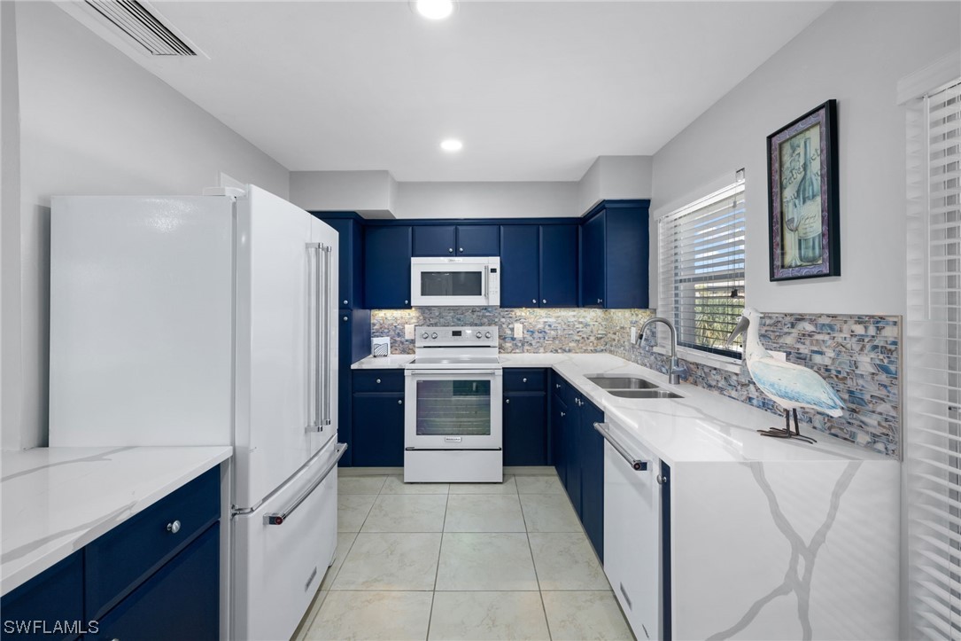 4906 Nassau CT