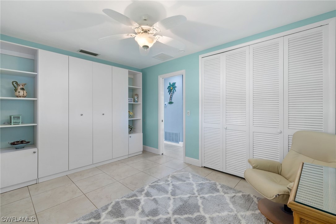 4906 Nassau CT