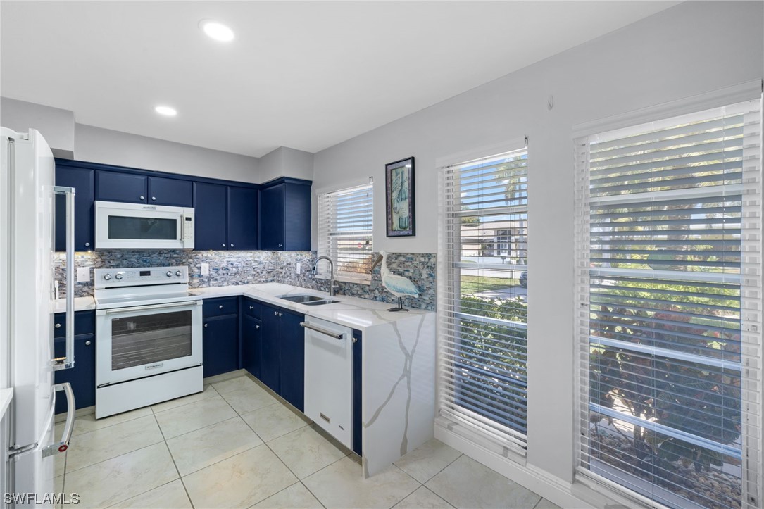 4906 Nassau CT
