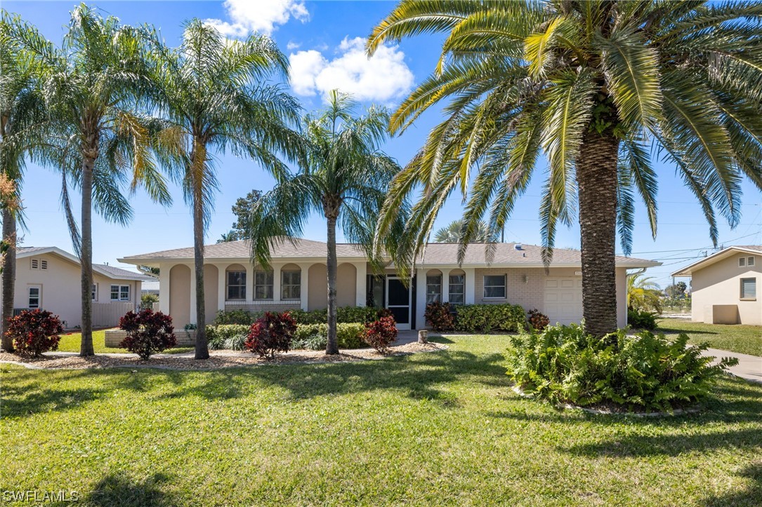 4906 Nassau CT