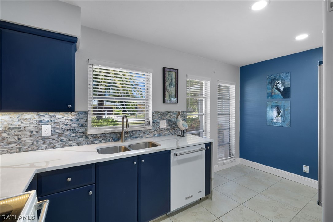 4906 Nassau CT
