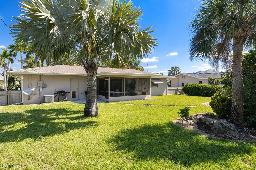 4906 Nassau CT