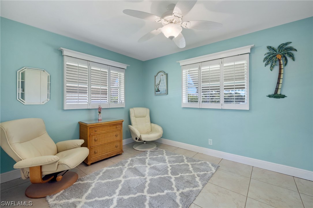4906 Nassau CT