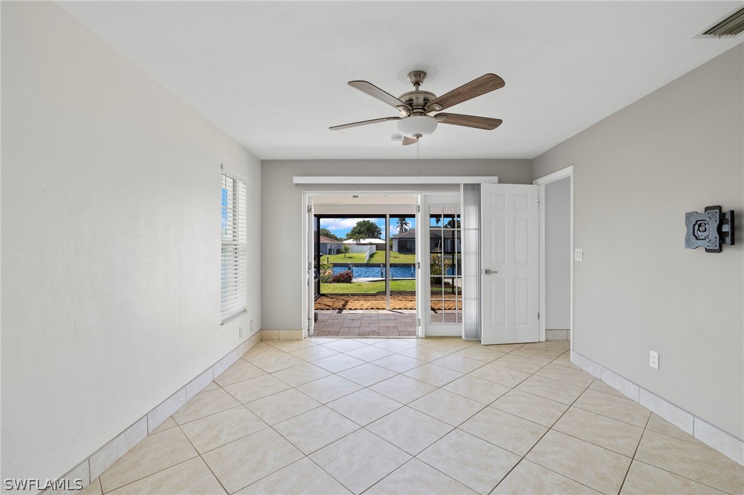 3746 SE 1st PL