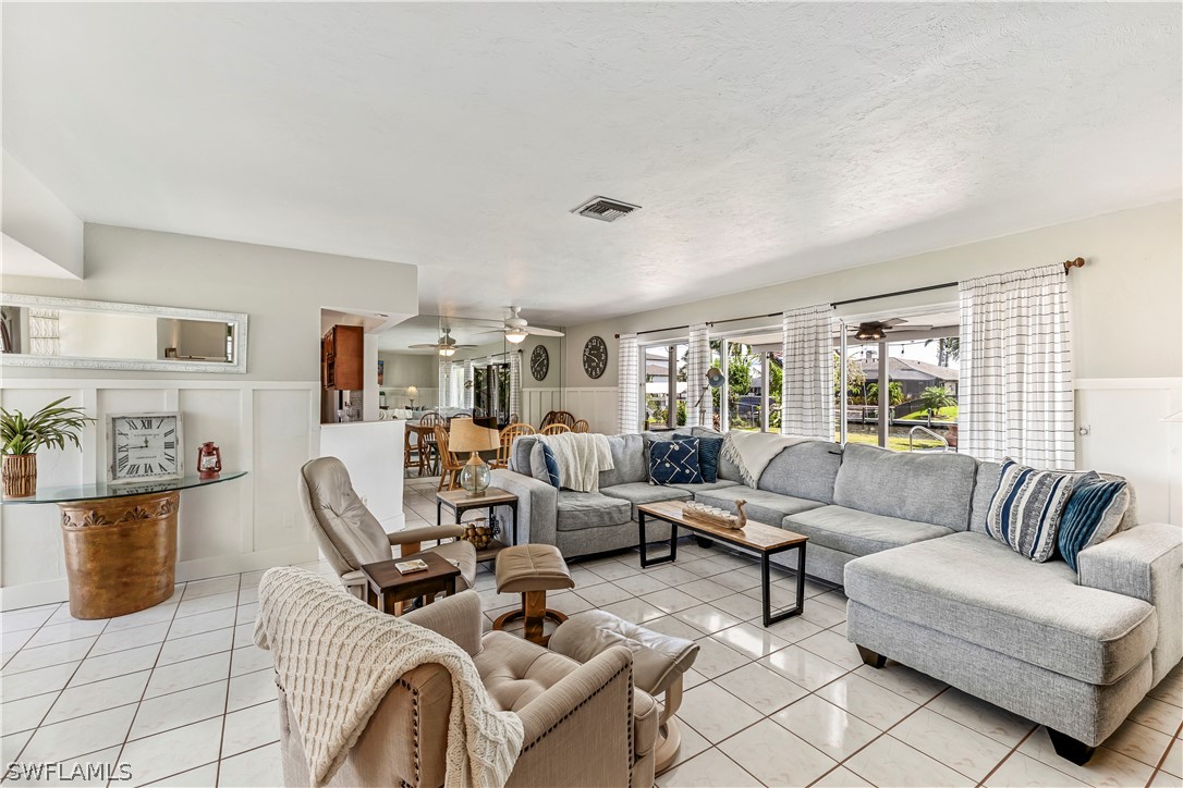5623 E Deauville CT