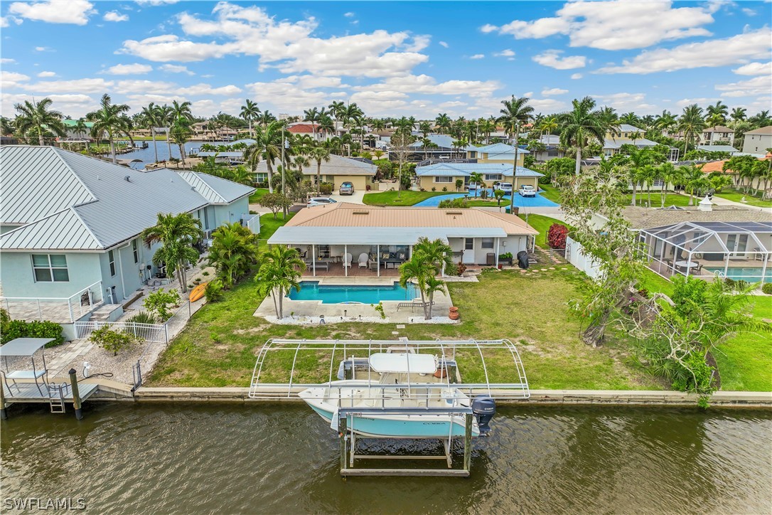 5623 E Deauville CT