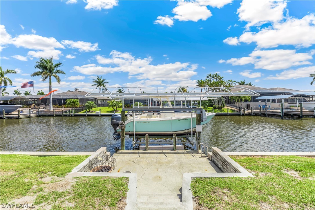 5623 E Deauville CT