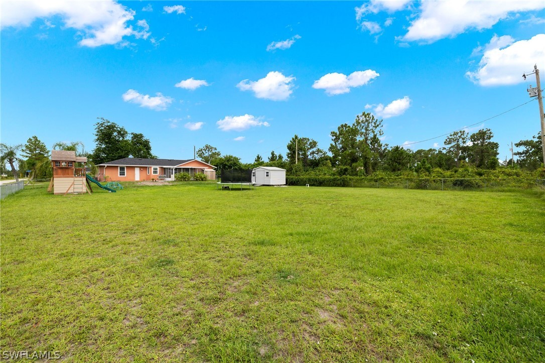 523 Leroy AVE