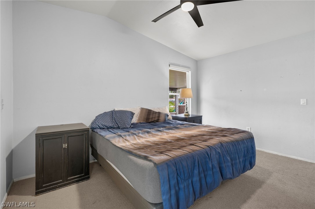 523 Leroy AVE
