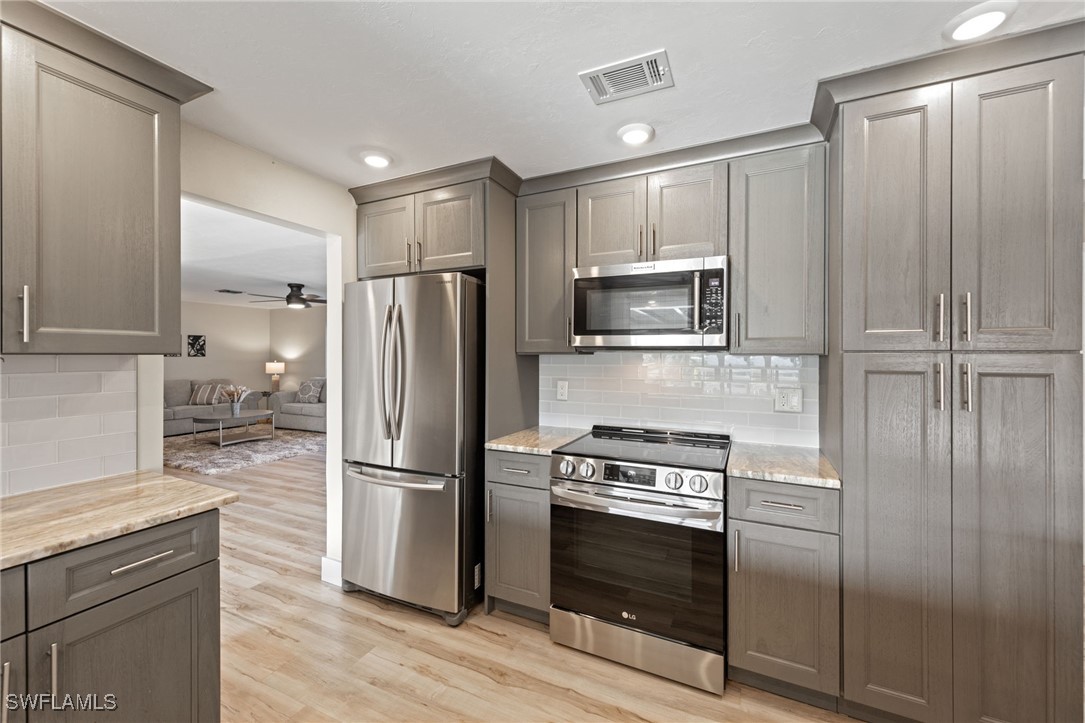 5328 Delano CT