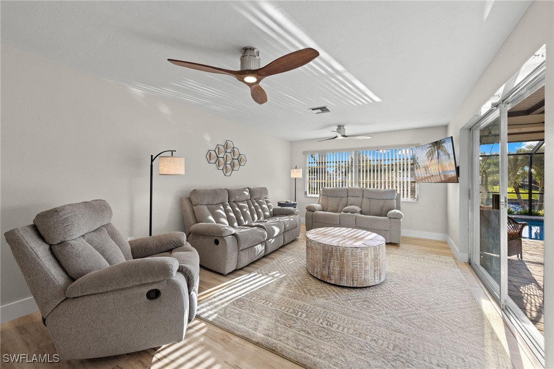 5328 Delano CT