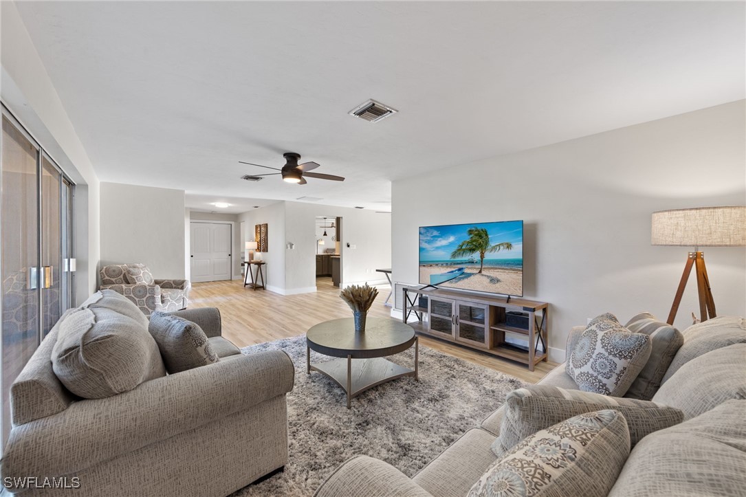 5328 Delano CT