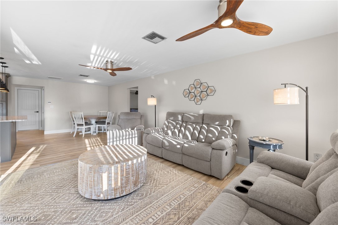 5328 Delano CT