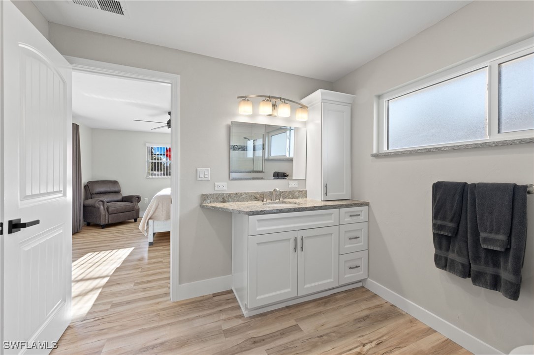 5328 Delano CT