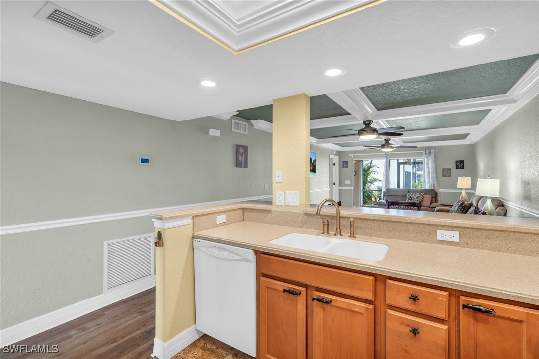 1005 SE 40th ST 2