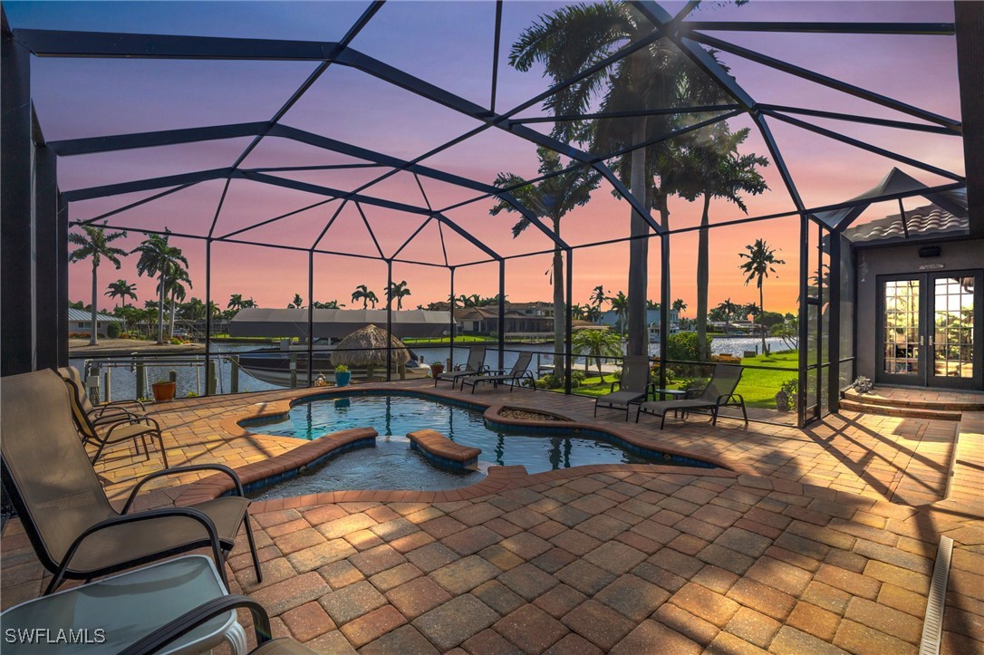 939 Dolphin DR