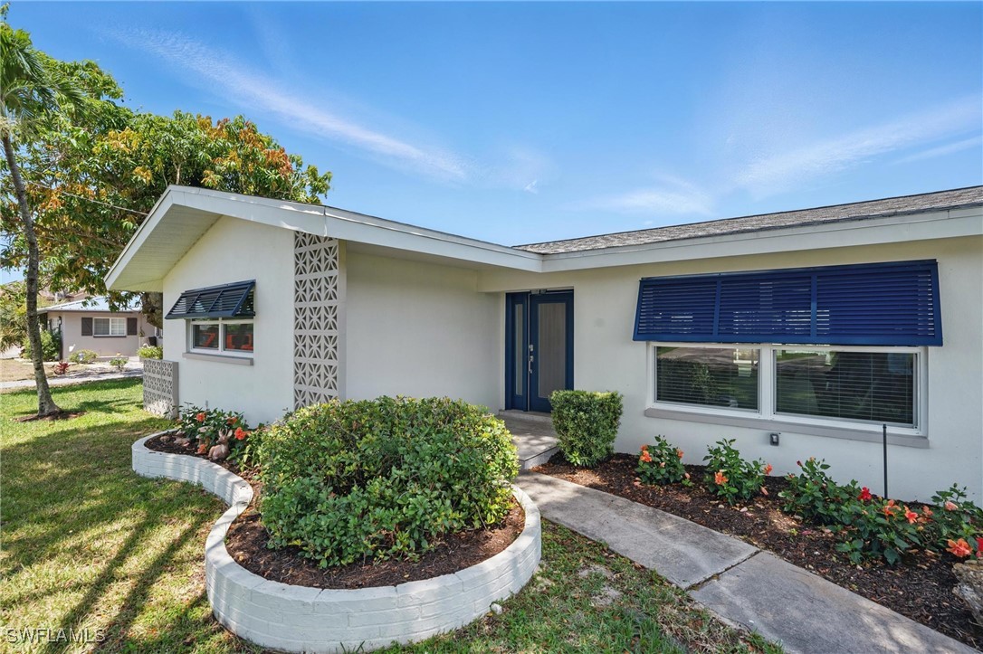 157 SW 54th ST