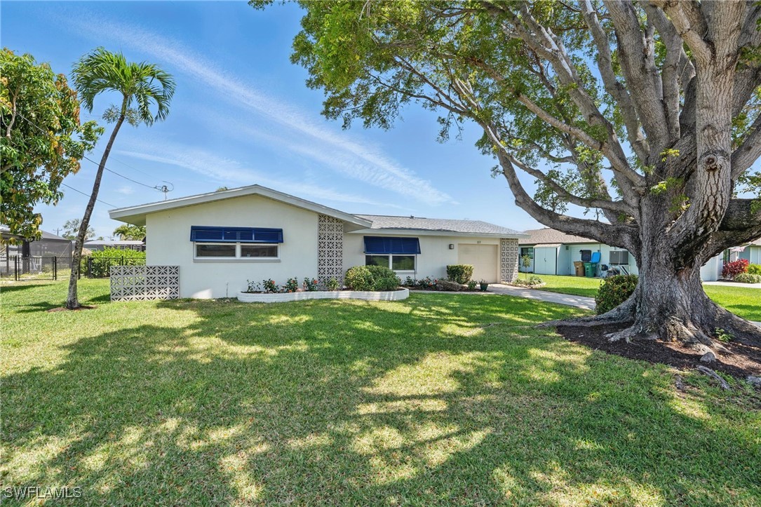 157 SW 54th ST