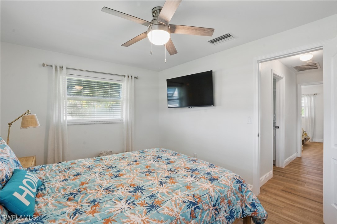157 SW 54th ST