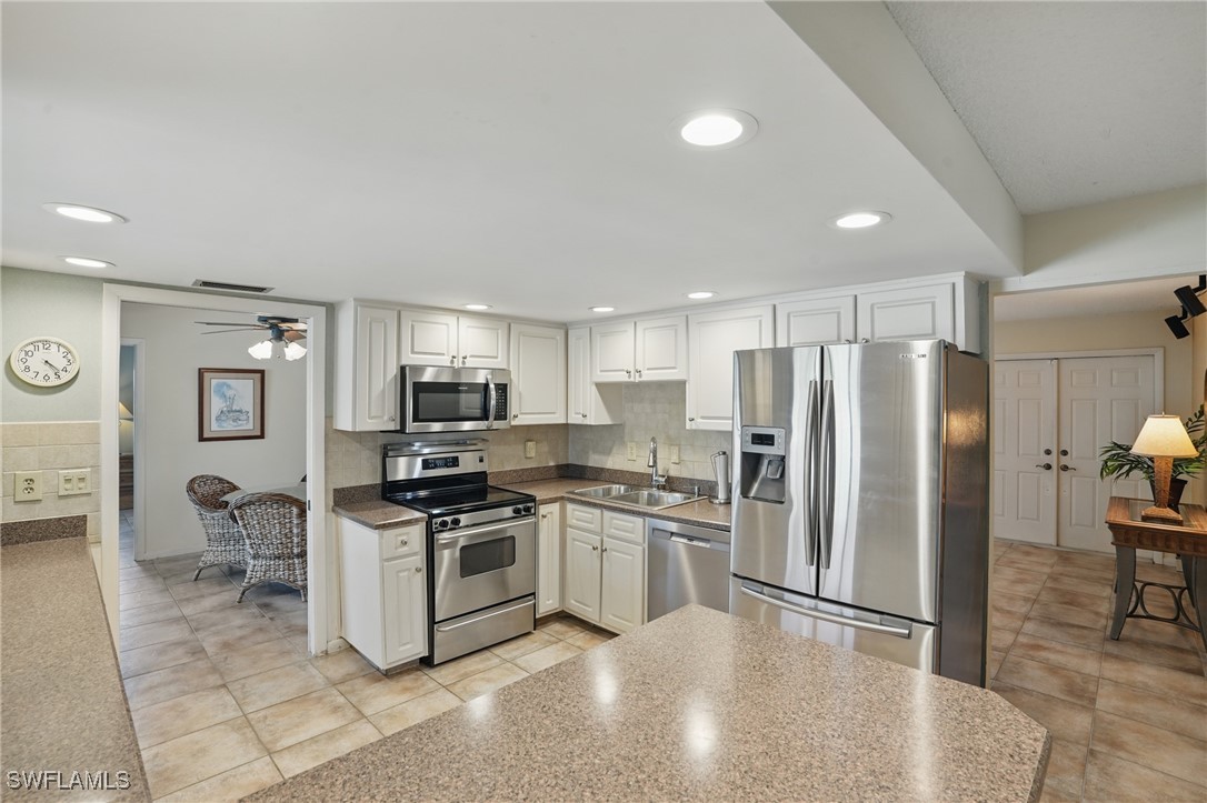 5325 Colonade CT