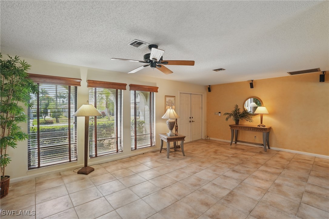 5325 Colonade CT