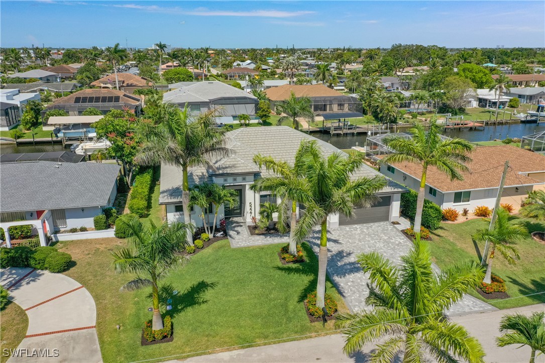 5227 Tamiami CT