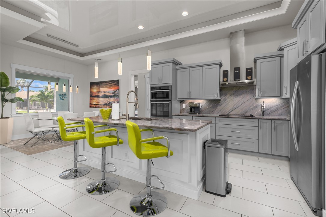 5227 Tamiami CT