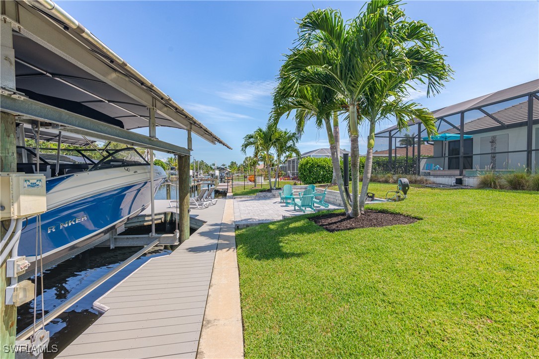 5227 Tamiami CT
