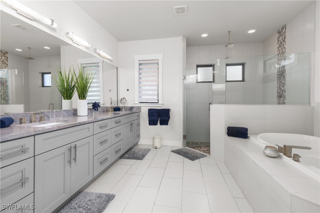 5227 Tamiami CT
