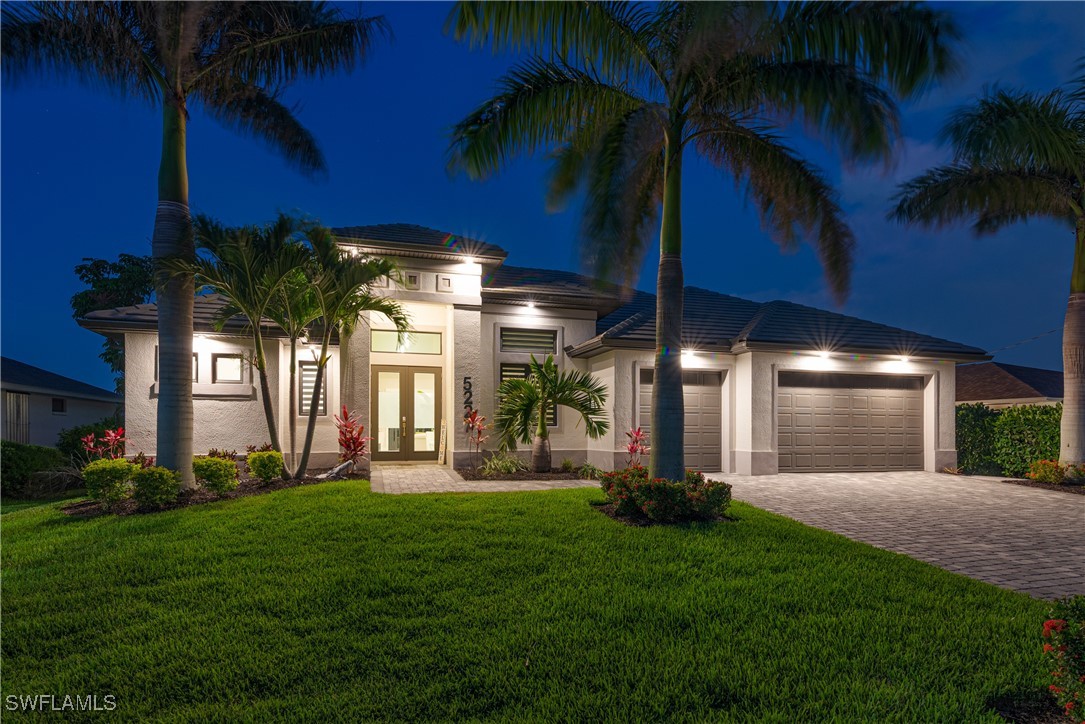 5227 Tamiami CT