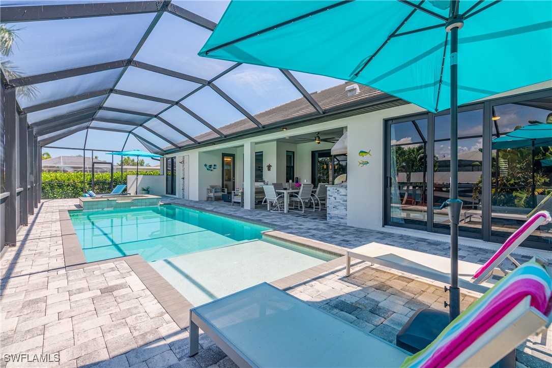 5227 Tamiami CT