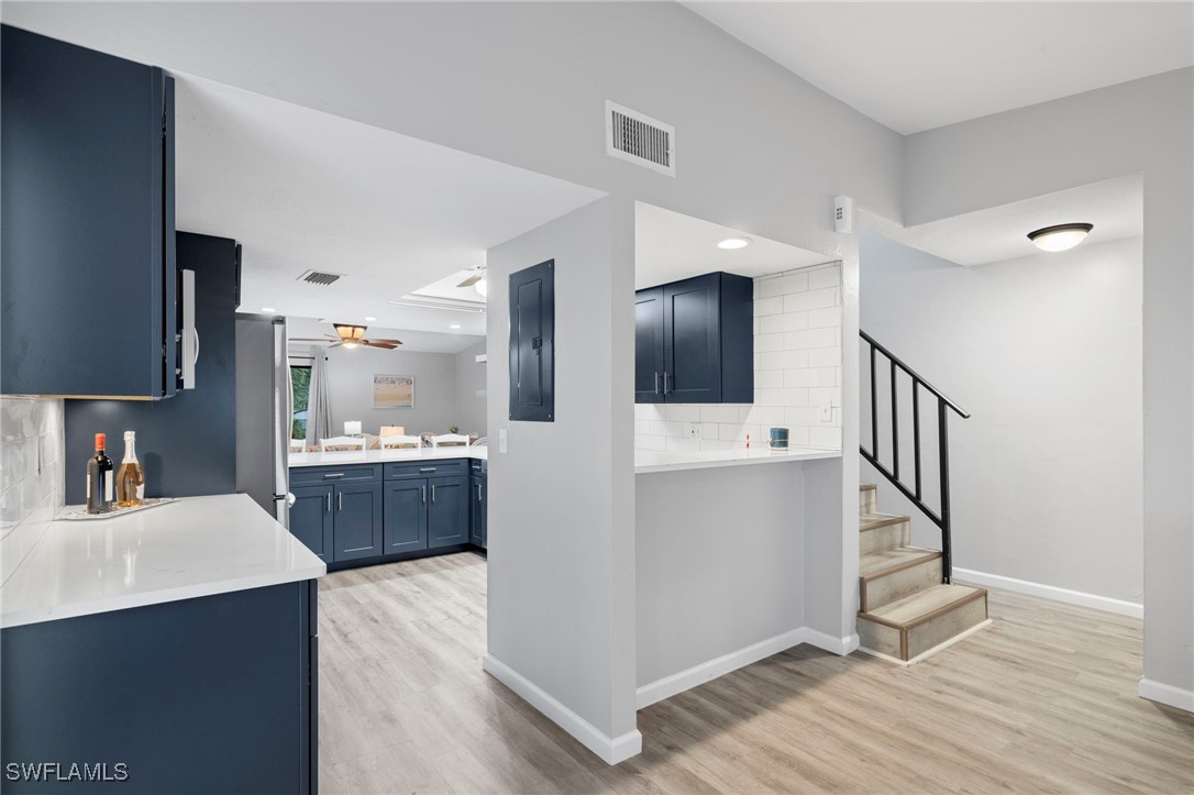 4904 Vincennes ST 201