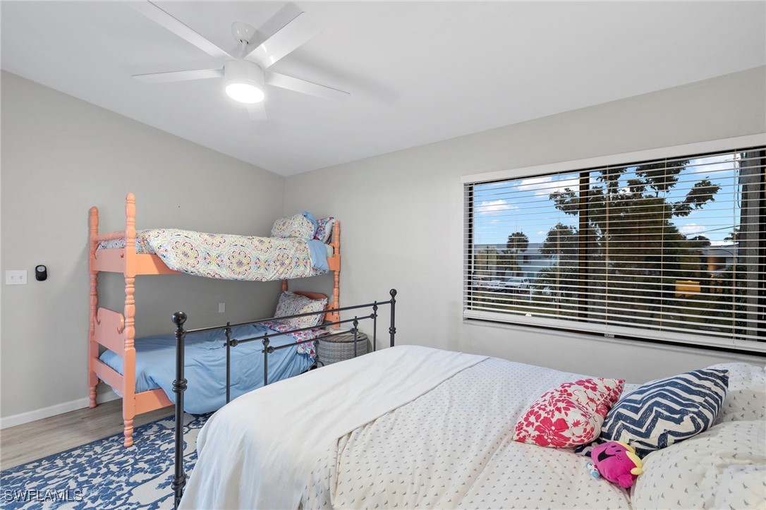 4904 Vincennes ST 201