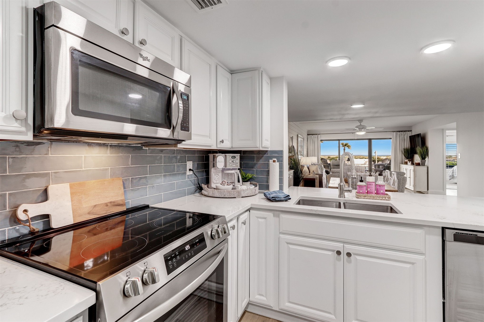 4800 AMELIA ISLAND PARKWAY B103