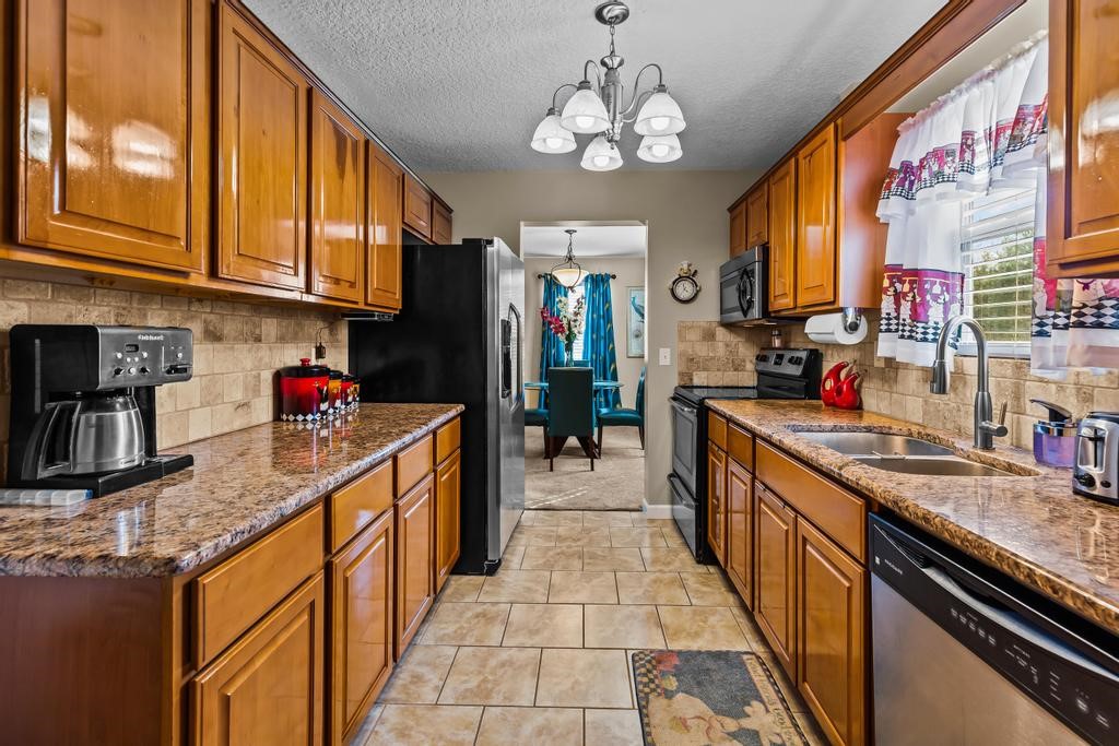 451047 OLD DIXIE HIGHWAY