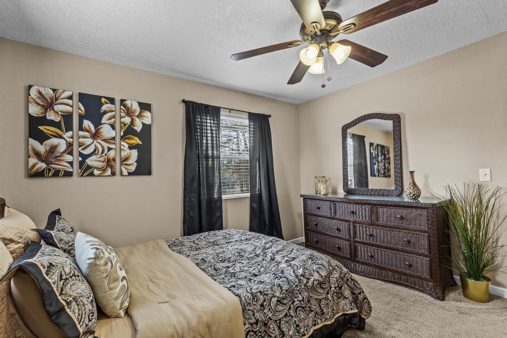 451047 OLD DIXIE HIGHWAY