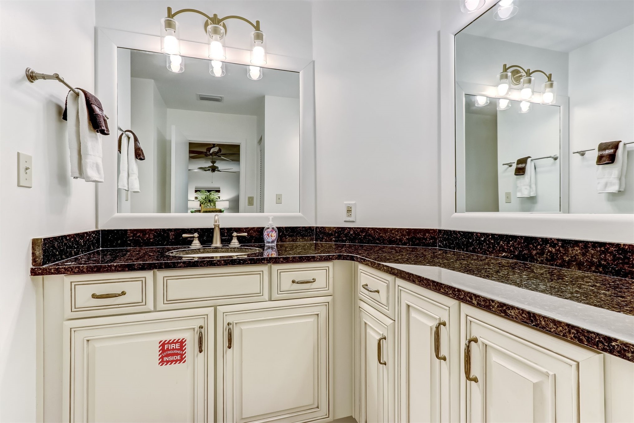 2334 BOXWOOD LANE 2334/2336