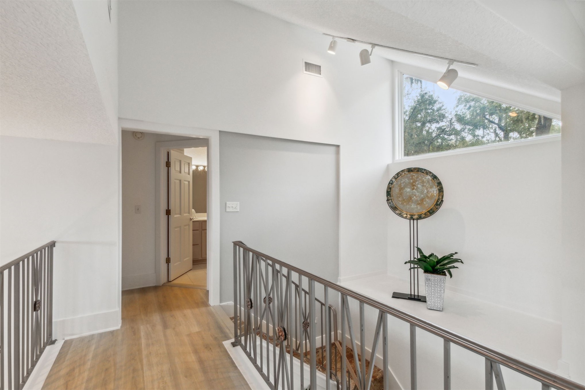 43 SEA MARSH ROAD