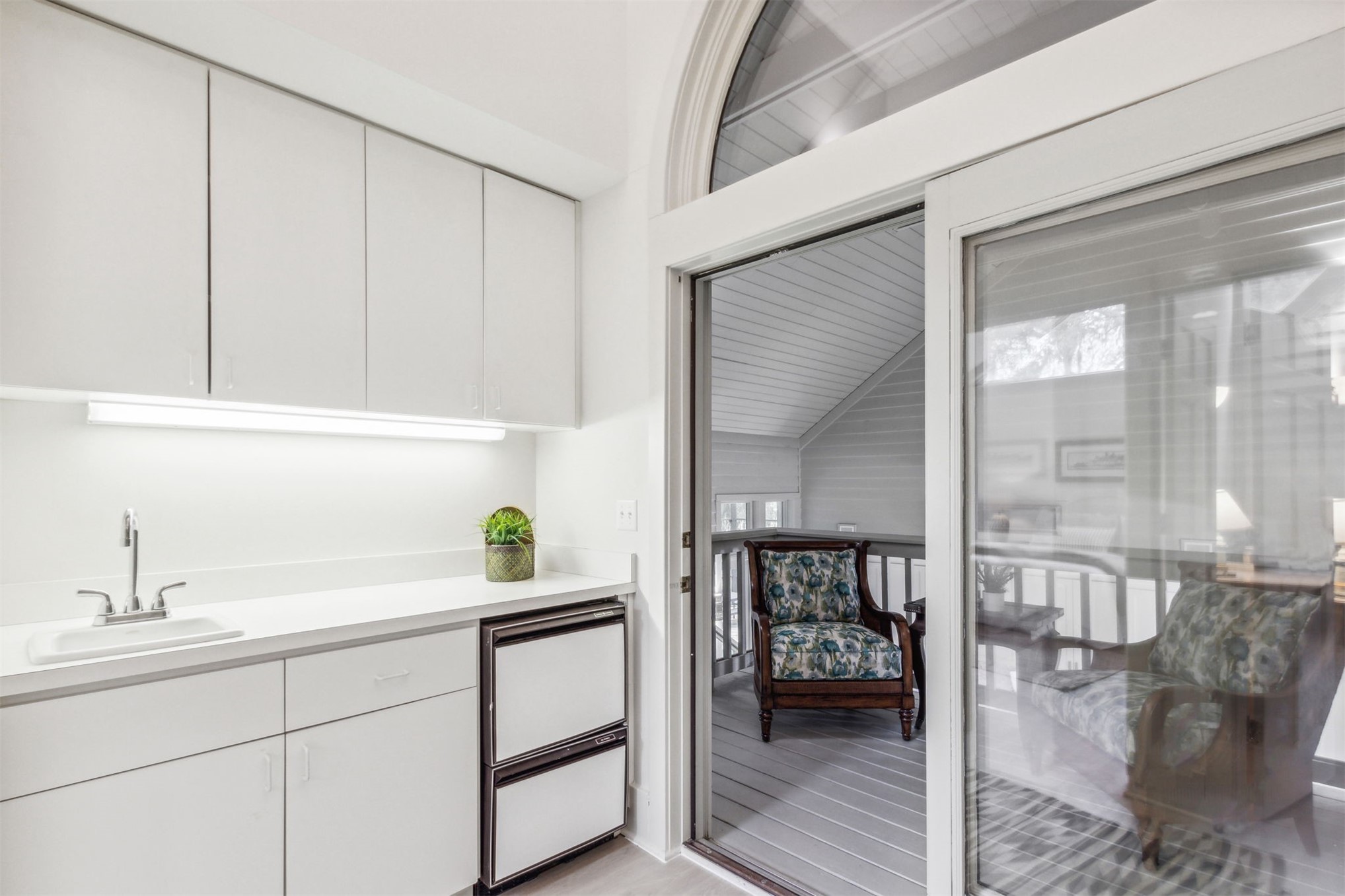 43 SEA MARSH ROAD