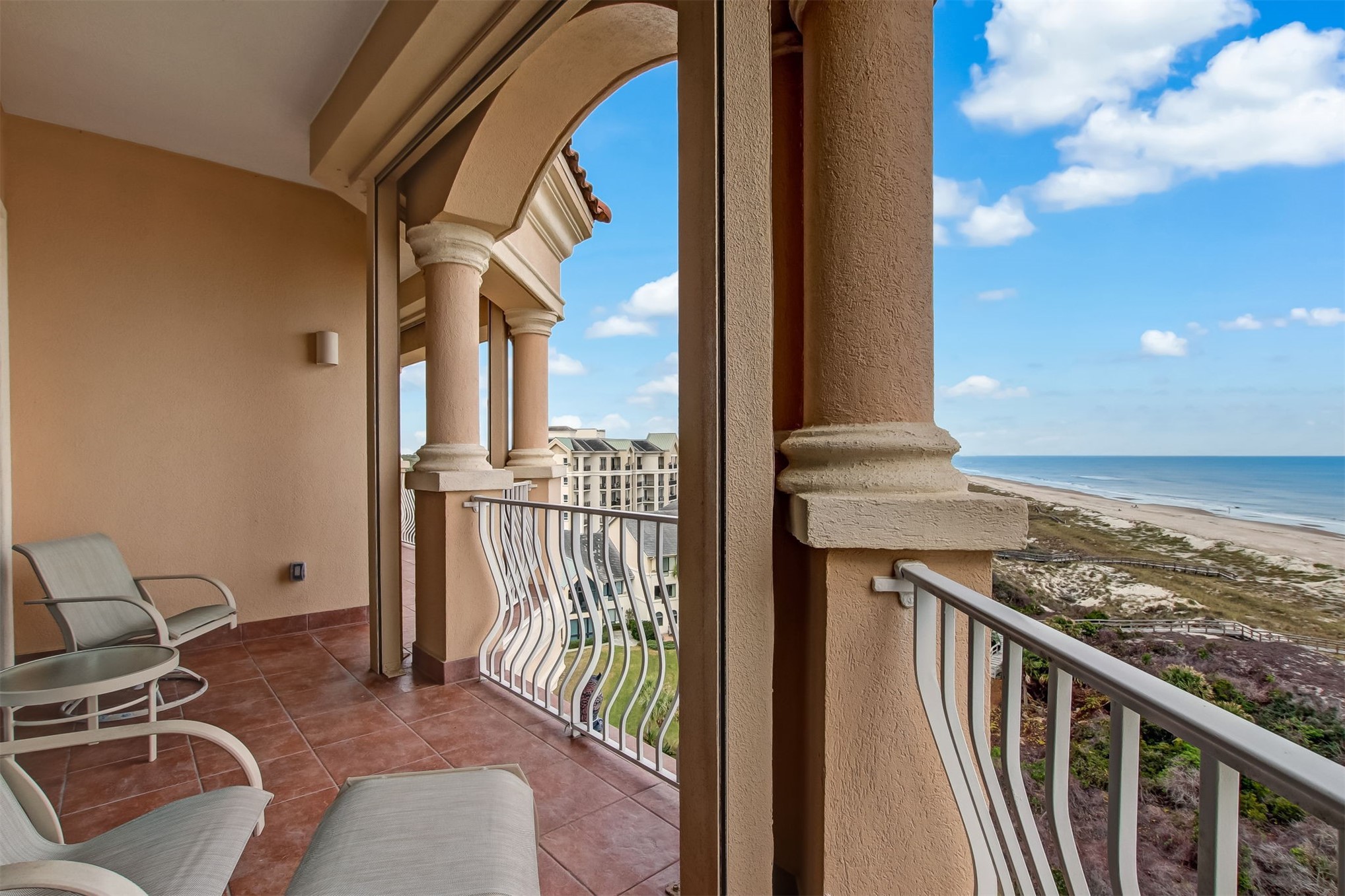 463 BEACHSIDE PLACE