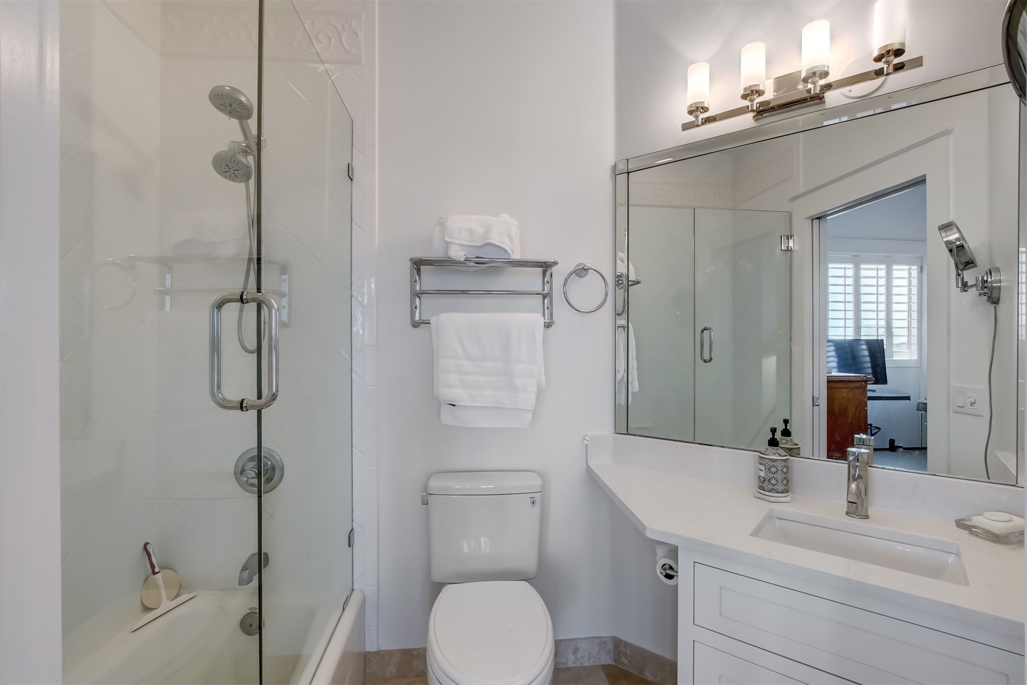463 BEACHSIDE PLACE