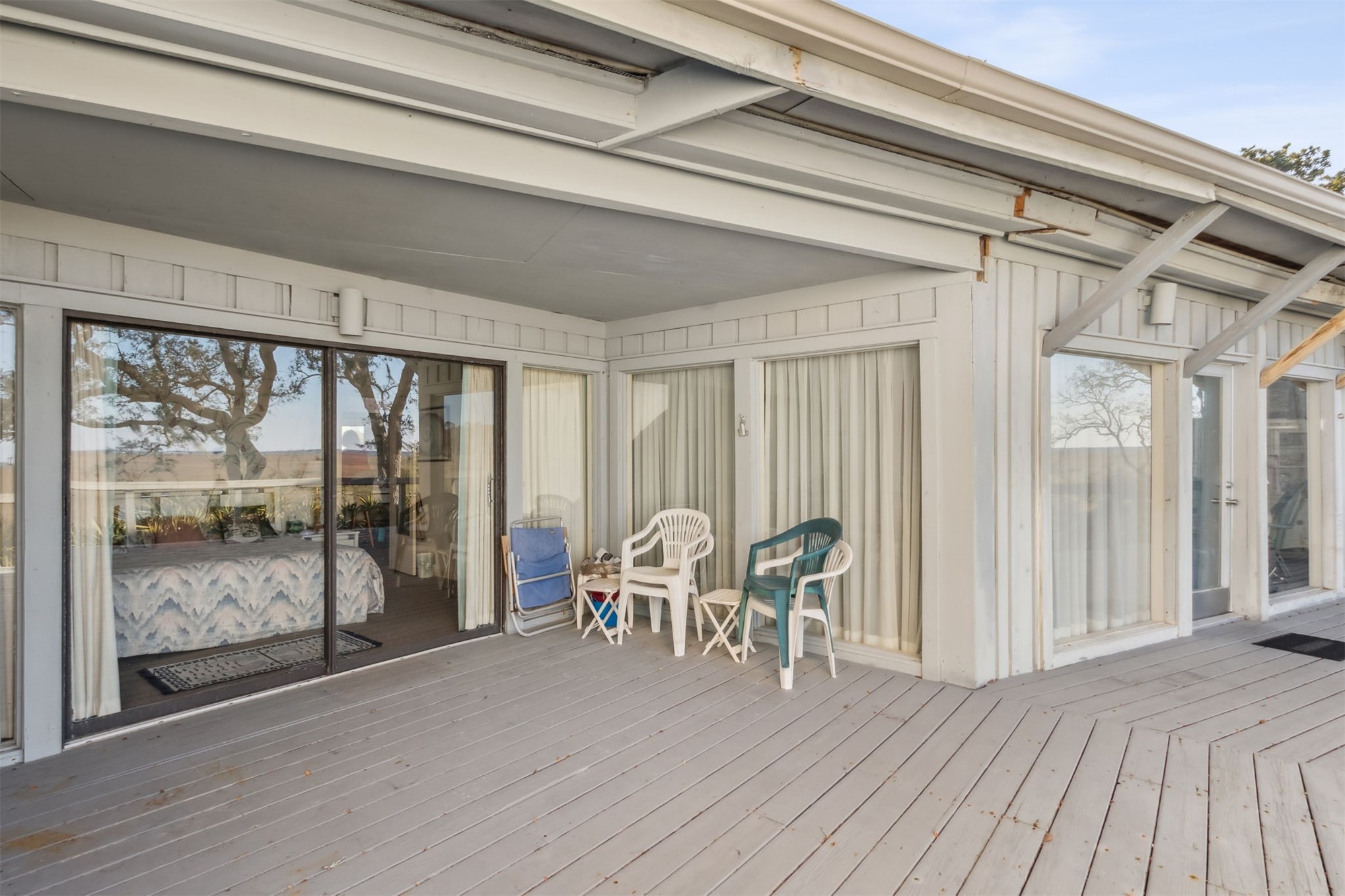 3111 SEA MARSH ROAD
