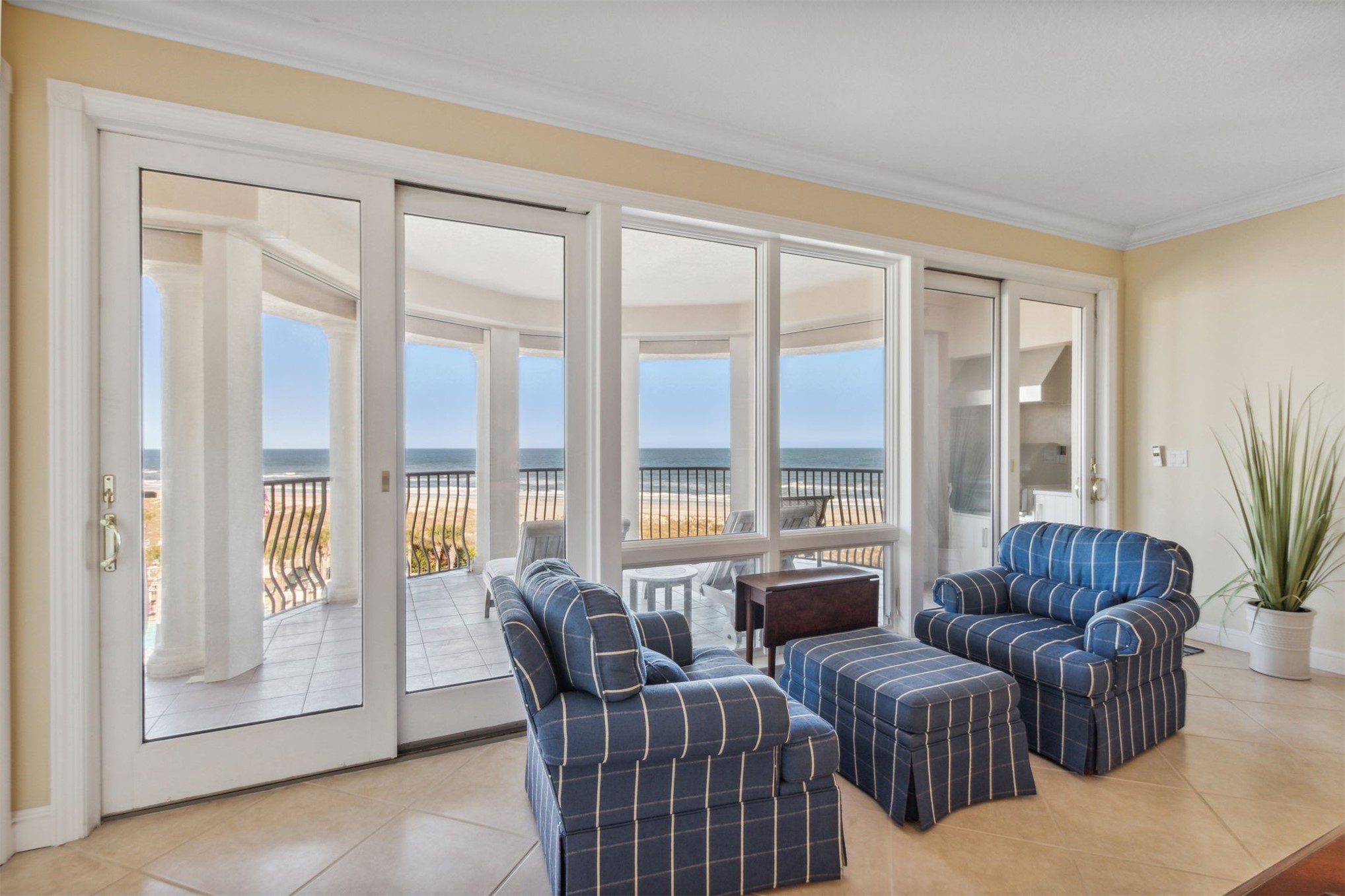 612 OCEAN CLUB COURT